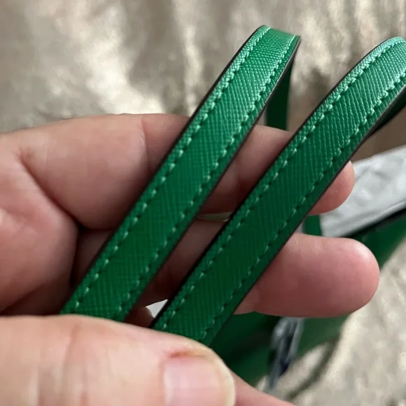 Kate Spade NWT DANA Tote Green Bean Color - Picture 4 of 16